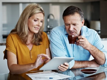 London lettings market swings in favour of tenants - Kinleigh Folkard & Hayward