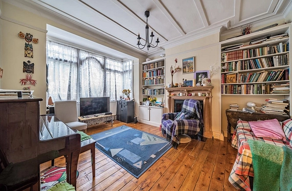 Highlands Avenue, Acton, London, W3 - Kinleigh Folkard & Hayward