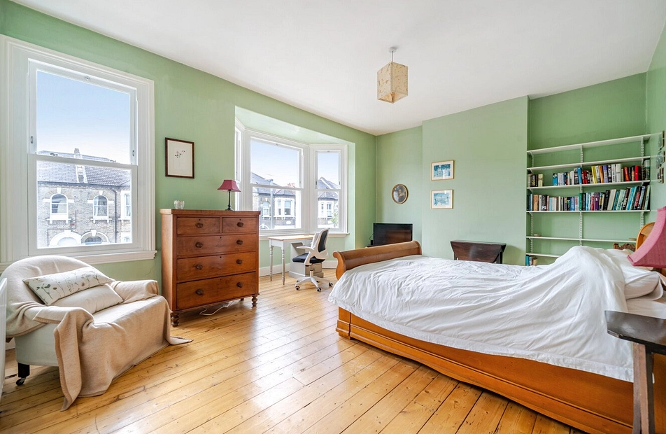 Sistova Road, Balham, London, SW12 - Kinleigh Folkard & Hayward