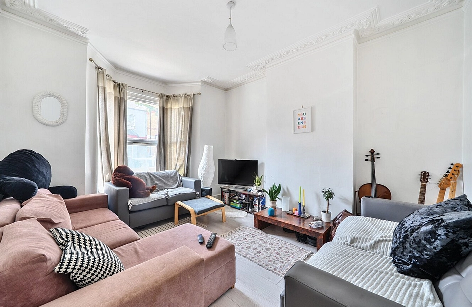 Noyna Road, Tooting Bec, London, SW17 - Kinleigh Folkard & Hayward