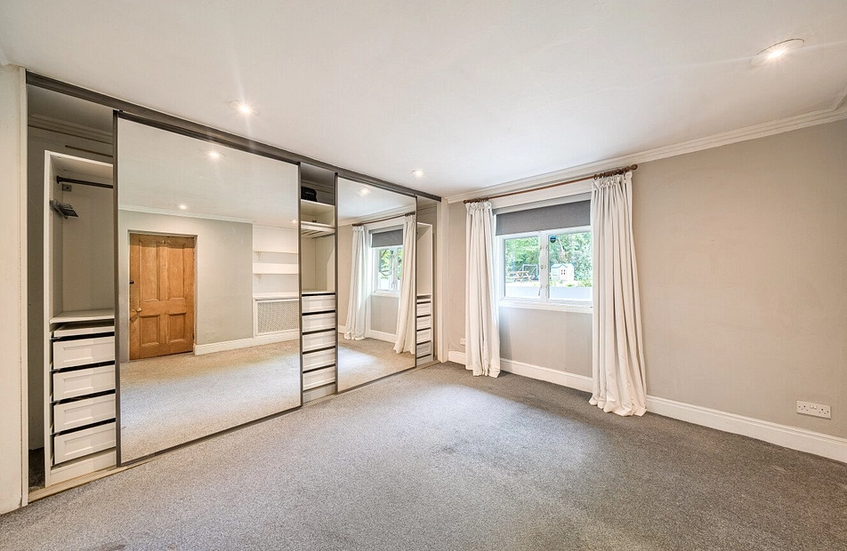 Trinity Crescent, Balham, London, SW17 - Kinleigh Folkard & Hayward