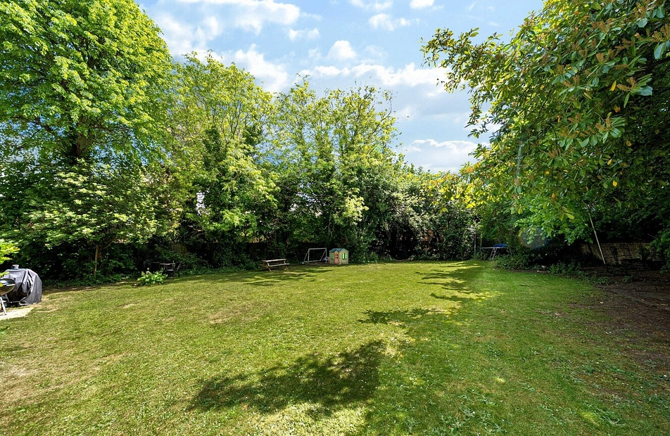 Trinity Crescent, Balham, London, SW17 - Kinleigh Folkard & Hayward