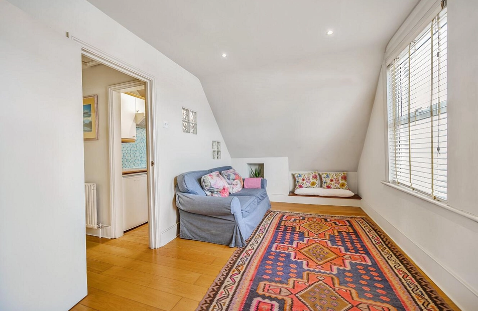 Balham High Road, Balham, London, SW17 - Kinleigh Folkard & Hayward