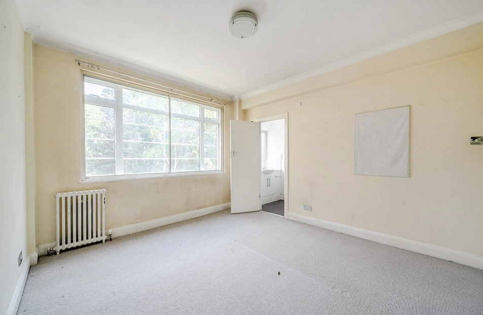 Balham High Road, London, SW17 - Kinleigh Folkard & Hayward