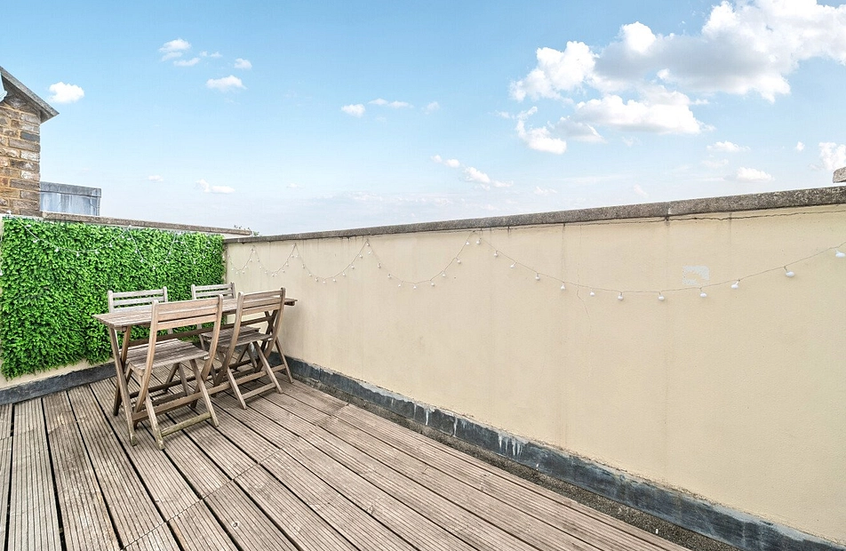 Bedford Hill, London, SW12 - Kinleigh Folkard & Hayward