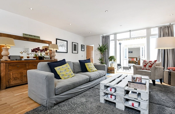 Lavender Hill, Battersea, London, SW11 - Kinleigh Folkard & Hayward