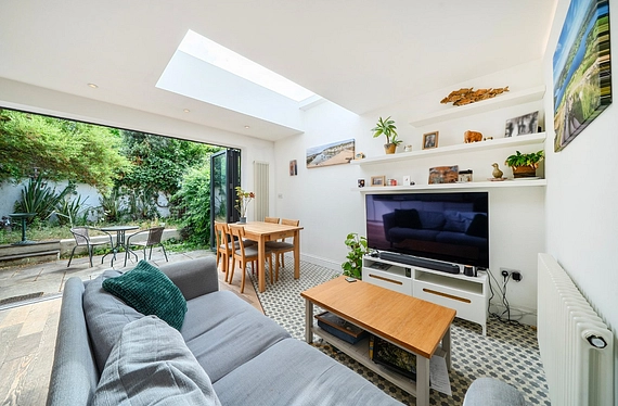 Ravenslea Road, Balham, London, SW12 - Kinleigh Folkard & Hayward