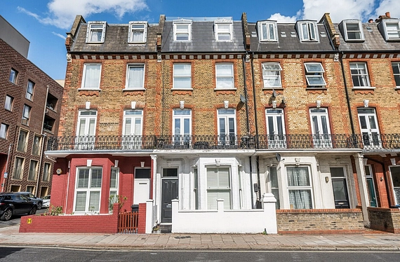 Boutflower Road, Battersea, London, SW11 - Kinleigh Folkard & Hayward