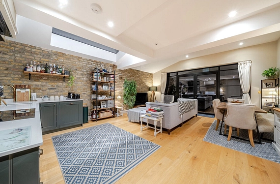 Salcott Road, Battersea, London, SW11 - Kinleigh Folkard & Hayward