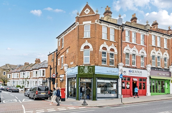 Battersea Rise, London, SW11 - Kinleigh Folkard & Hayward