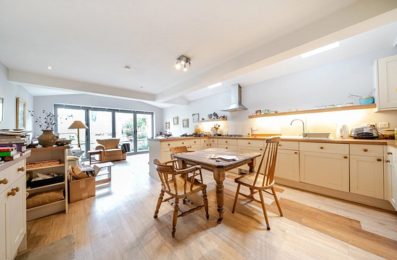 Webb's Road, London, SW11 - Kinleigh Folkard & Hayward