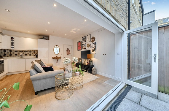 Chivalry Road, Battersea, London, SW11 - Kinleigh Folkard & Hayward