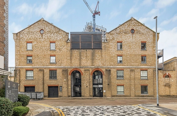 York Road, Battersea, London, SW11 - Kinleigh Folkard & Hayward