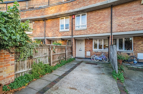 Battersea, London, SW11 - Kinleigh Folkard & Hayward