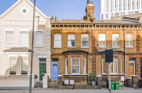 Queenstown Road, Battersea, London, SW8 - Kinleigh Folkard & Hayward