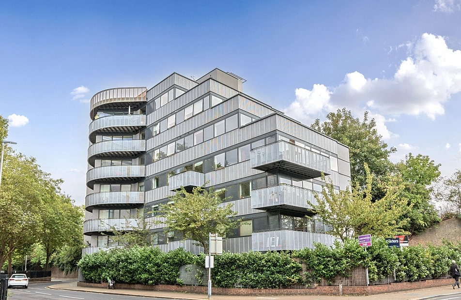 Plough Road, London, SW11 - Kinleigh Folkard & Hayward