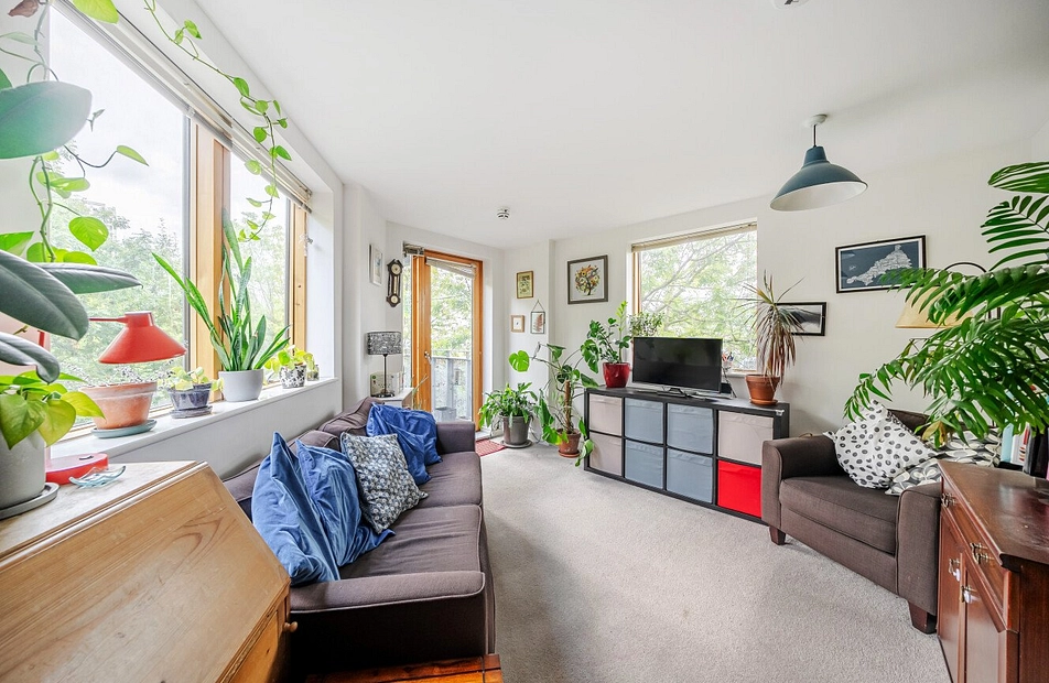 Plough Road, London, SW11 - Kinleigh Folkard & Hayward