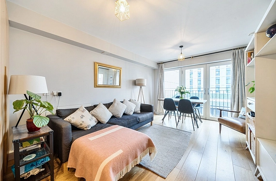 Chatfield Road, Battersea, London, SW11 - Kinleigh Folkard & Hayward