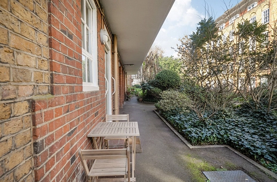 Vicarage Crescent, London, SW11 - Kinleigh Folkard & Hayward