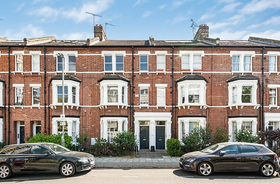 Rosenau Road, Battersea, London, SW11 - Kinleigh Folkard & Hayward