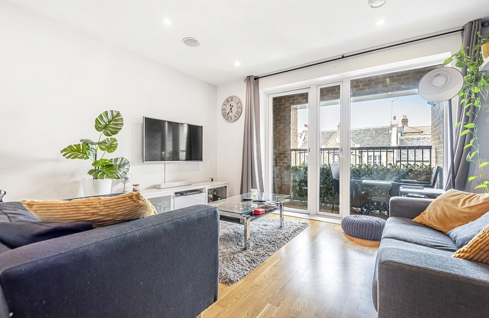 Battersea Park Road, Battersea, London, SW11 - Kinleigh Folkard & Hayward