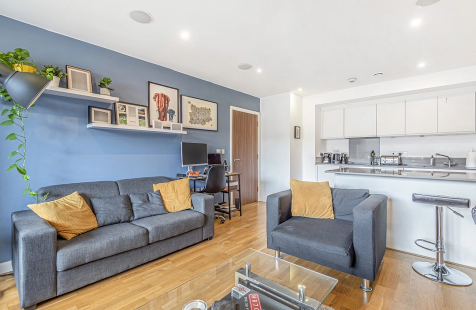 Battersea Park Road, Battersea, London, SW11 - Kinleigh Folkard & Hayward