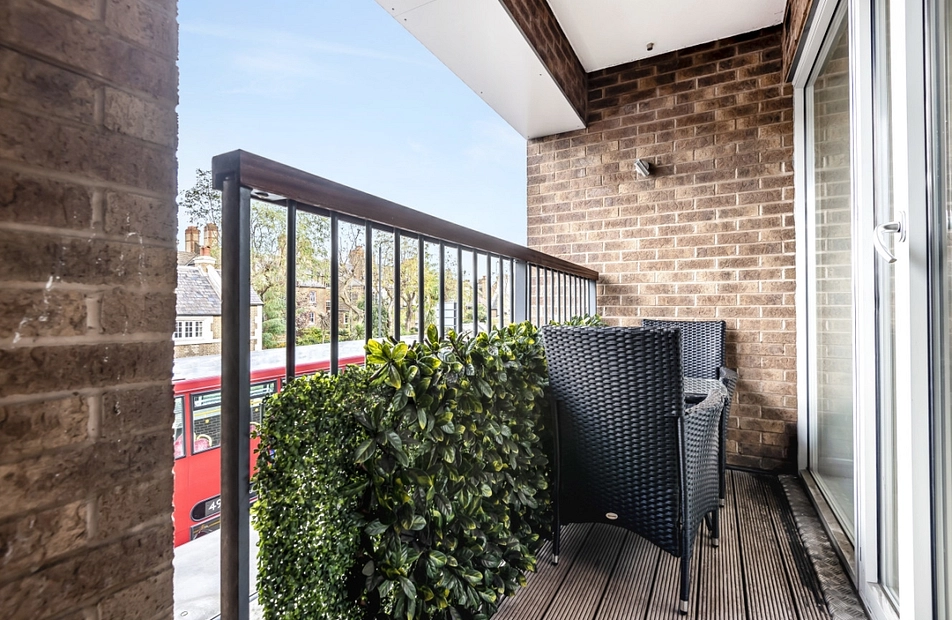 Battersea Park Road, Battersea, London, SW11 - Kinleigh Folkard & Hayward