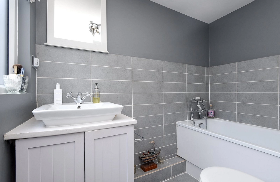 Kerrison Road, London, SW11 - Kinleigh Folkard & Hayward