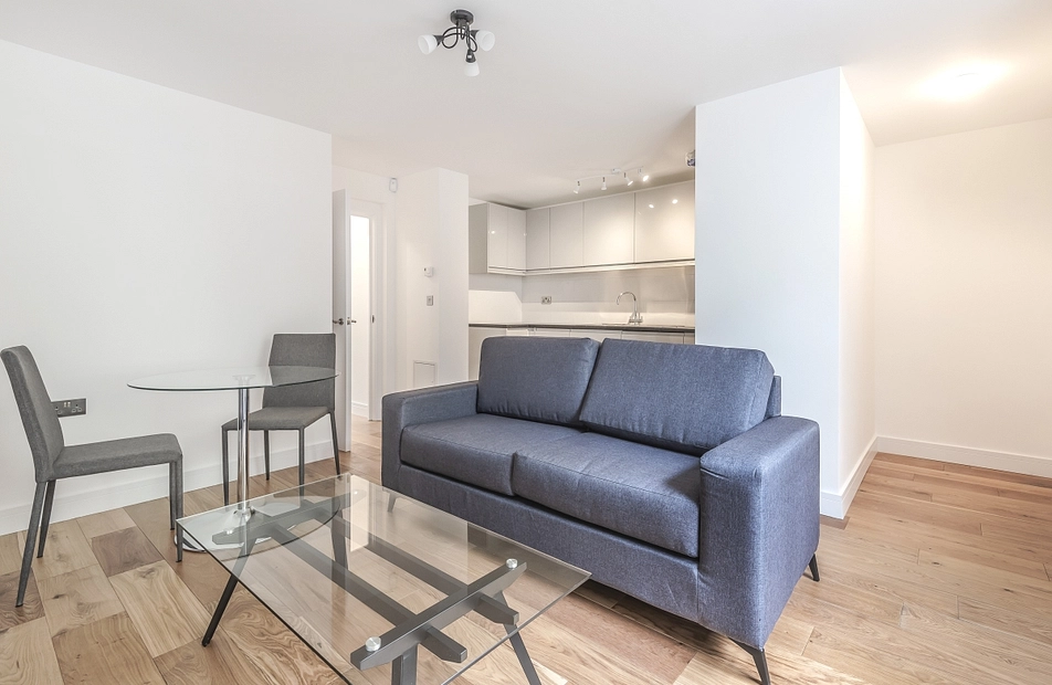 Battersea Bridge Road, Battersea, London, SW11 - Kinleigh Folkard & Hayward