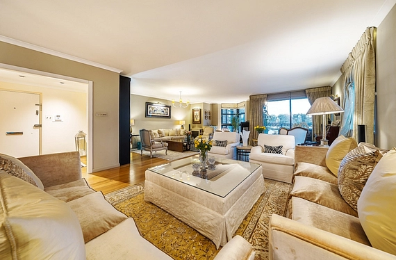 Anhalt Road, London, SW11 - Kinleigh Folkard & Hayward