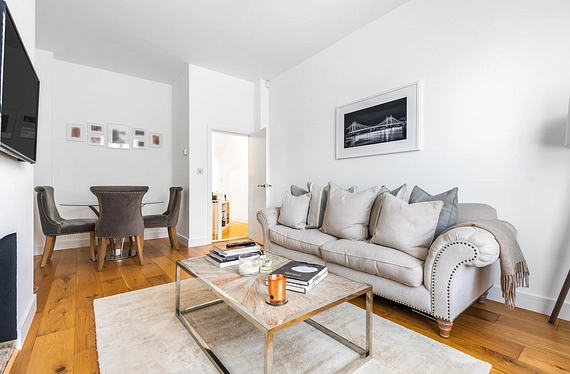 Battersea Bridge Road, Battersea, London, SW11 - Kinleigh Folkard & Hayward