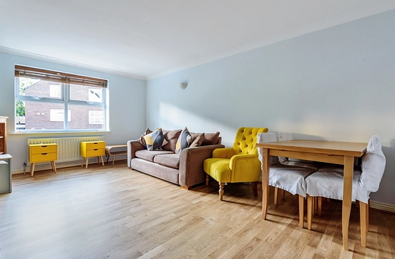 Falcon Road, Battersea, London, SW11 - Kinleigh Folkard & Hayward