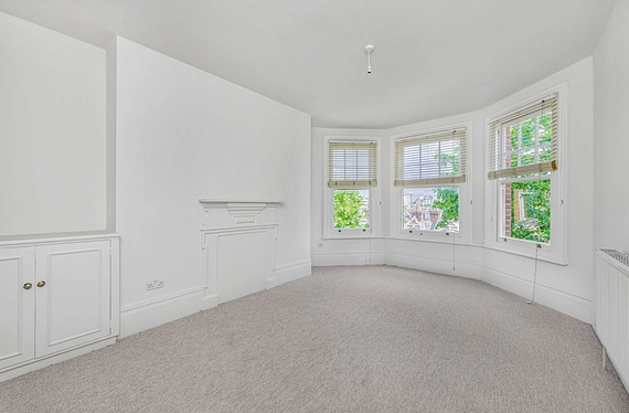 Prince Of Wales Drive, Battersea, London, SW11 - Kinleigh Folkard & Hayward