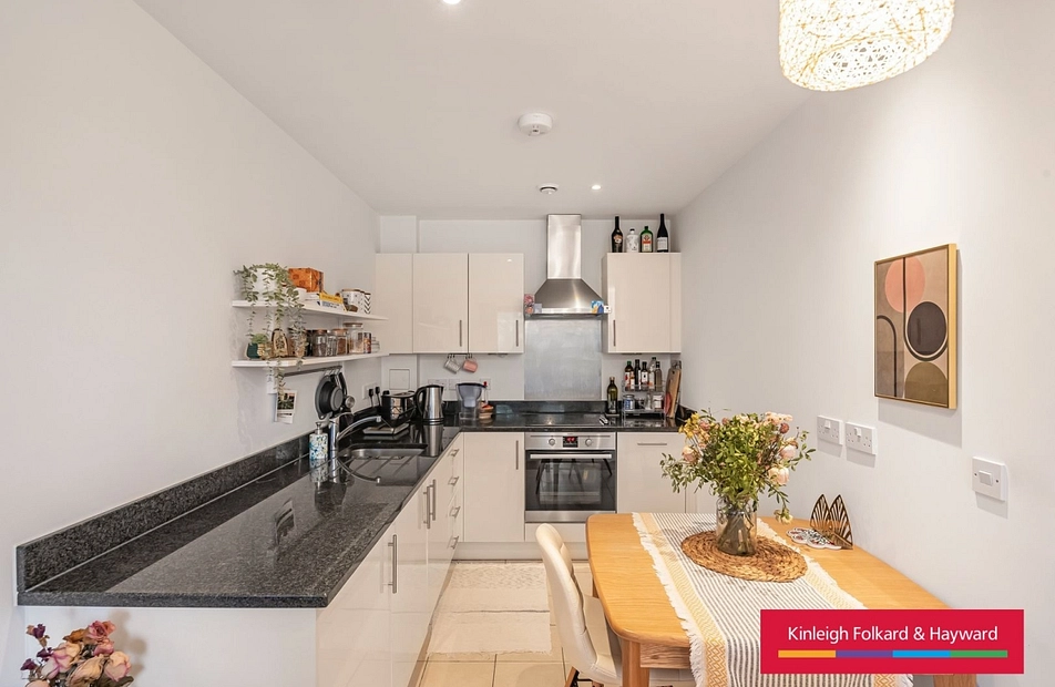 Gwynne Road, London, SW11 - Kinleigh Folkard & Hayward