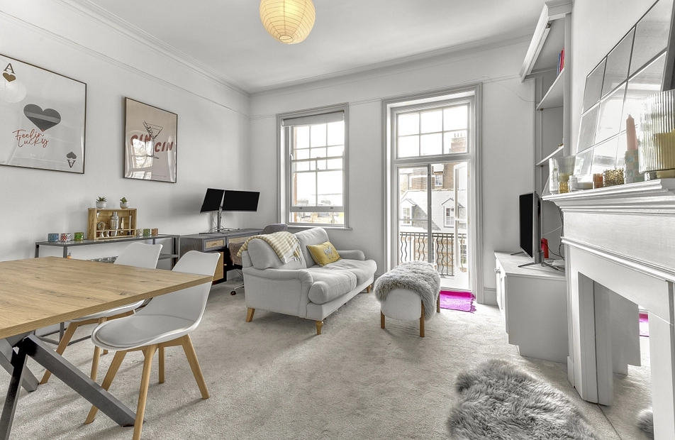 Prince Of Wales Drive, Battersea, London, SW11 - Kinleigh Folkard & Hayward