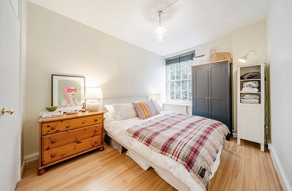 Vicarage Crescent, London, SW11 - Kinleigh Folkard & Hayward