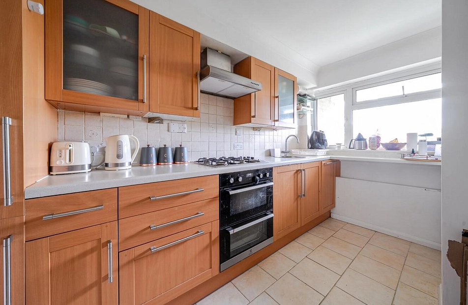 Foxgrove Road, Beckenham, Kent, BR3 - Kinleigh Folkard & Hayward