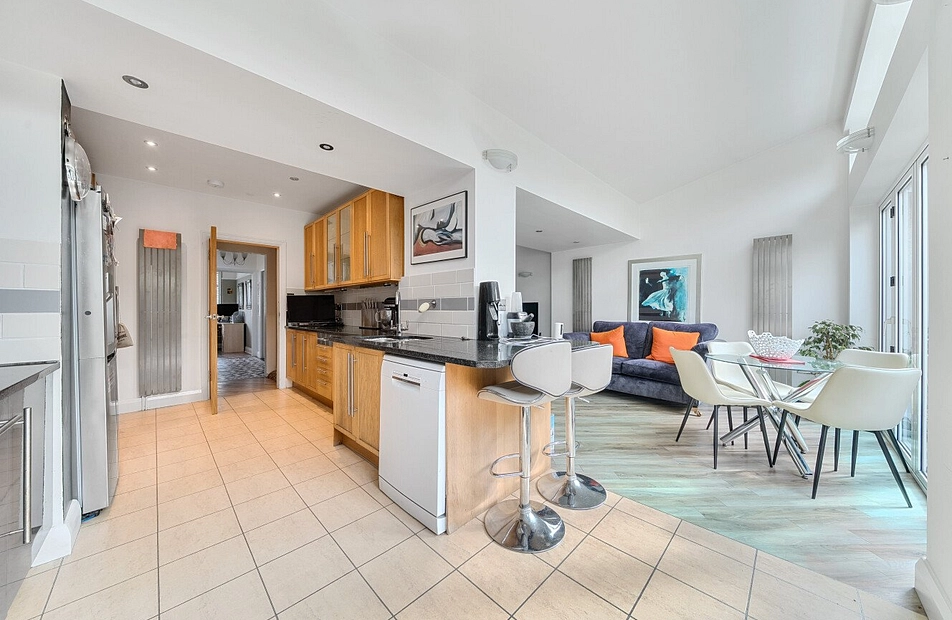 Overhill Way, Beckenham, Kent, BR3 - Kinleigh Folkard & Hayward