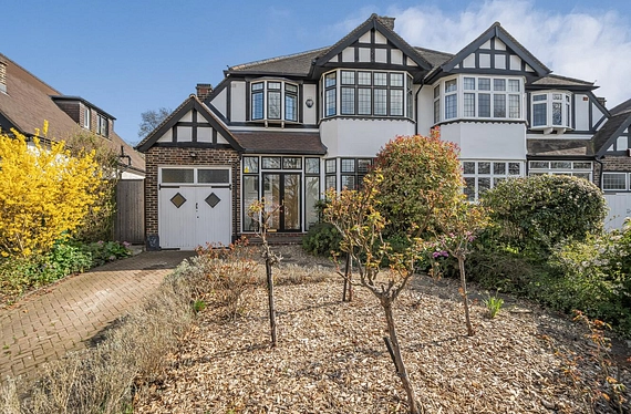 Braeside, Beckenham, Kent, BR3 - Kinleigh Folkard & Hayward