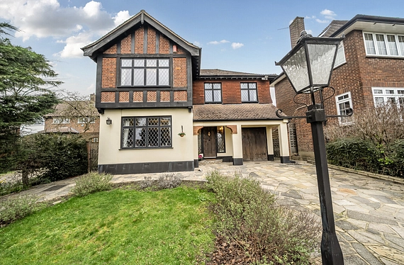 Kenwood Drive, Beckenham, BR3 - Kinleigh Folkard & Hayward