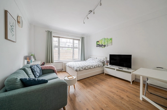 College Crescent, Swiss Cottage, London, NW3 - Kinleigh Folkard & Hayward