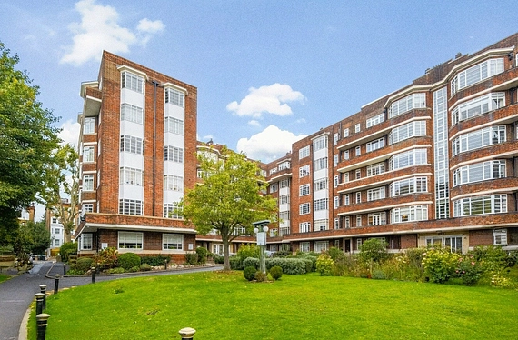 Belsize Avenue, Belsize Park, London, NW3 - Kinleigh Folkard & Hayward