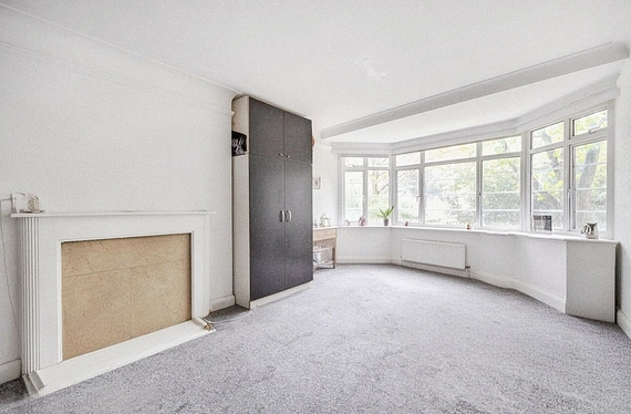 Belsize Avenue, Belsize Park, London, NW3 - Kinleigh Folkard & Hayward
