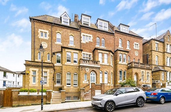Lyndhurst Road, Hampstead, London, NW3 - Kinleigh Folkard & Hayward