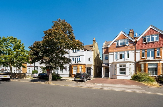 Queen Anne Avenue, Bromley, Kent, BR2 - Kinleigh Folkard & Hayward