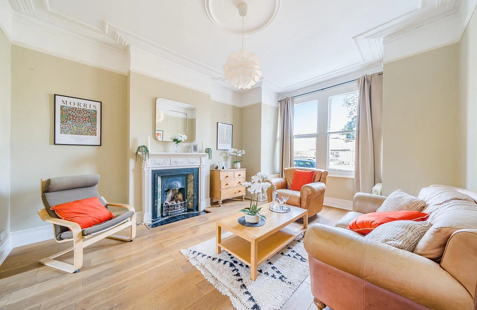 Cormont Road, Camberwell, London, SE5 - Kinleigh Folkard & Hayward