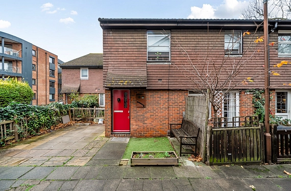 Abbeyfield Road, Surrey Quays, London, SE16 - Kinleigh Folkard & Hayward