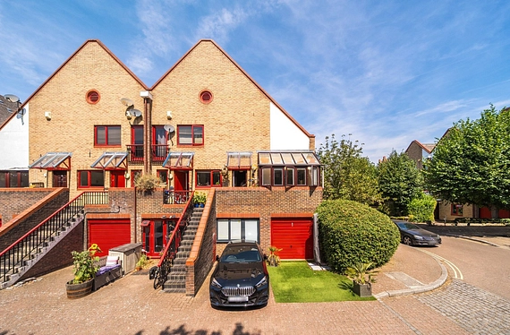 Bywater Place, Surrey Quays, London, SE16 - Kinleigh Folkard & Hayward