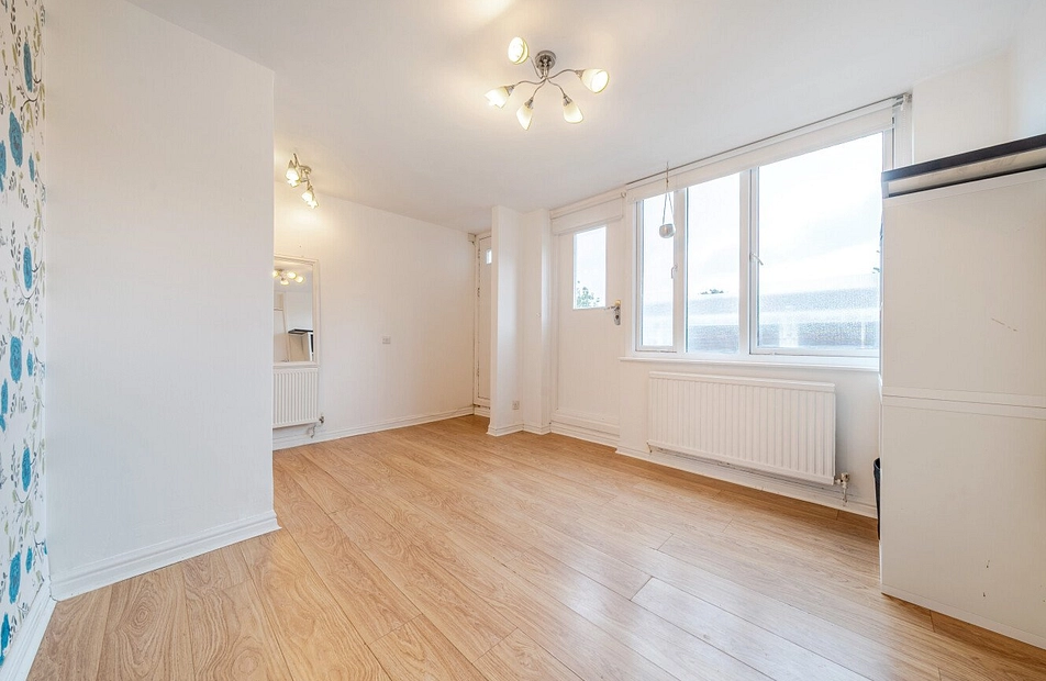 Woolstaplers Way, London, SE16 - Kinleigh Folkard & Hayward