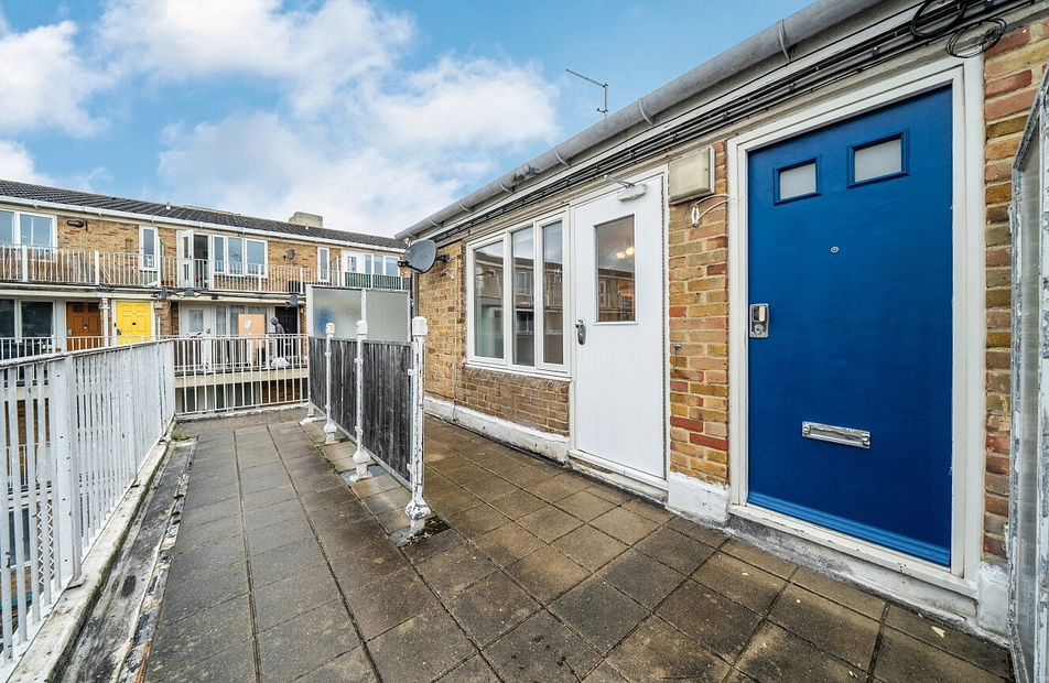 Woolstaplers Way, London, SE16 - Kinleigh Folkard & Hayward